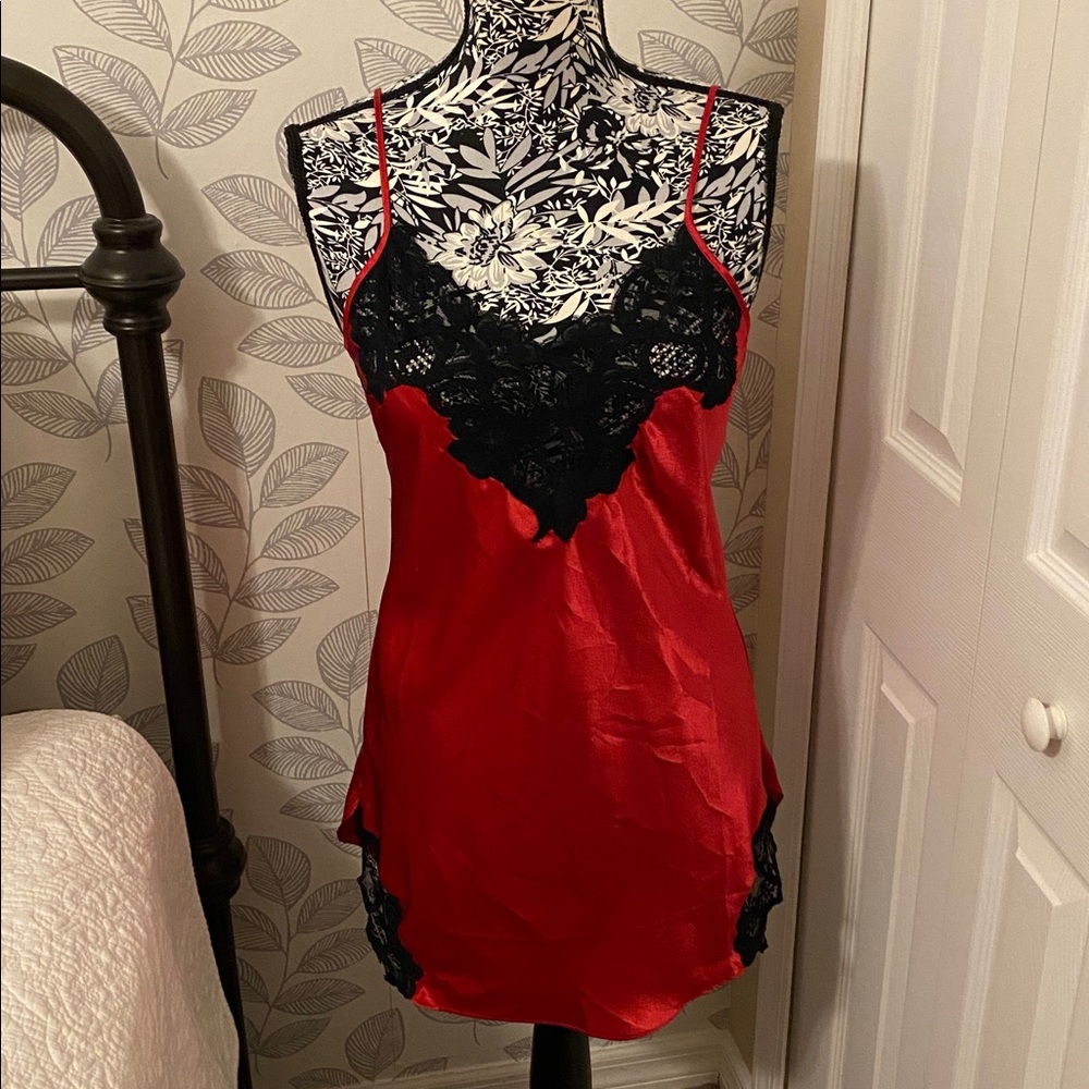 Vintage 80’s Victoria’s Secret red satin with black lace slip dress chemise